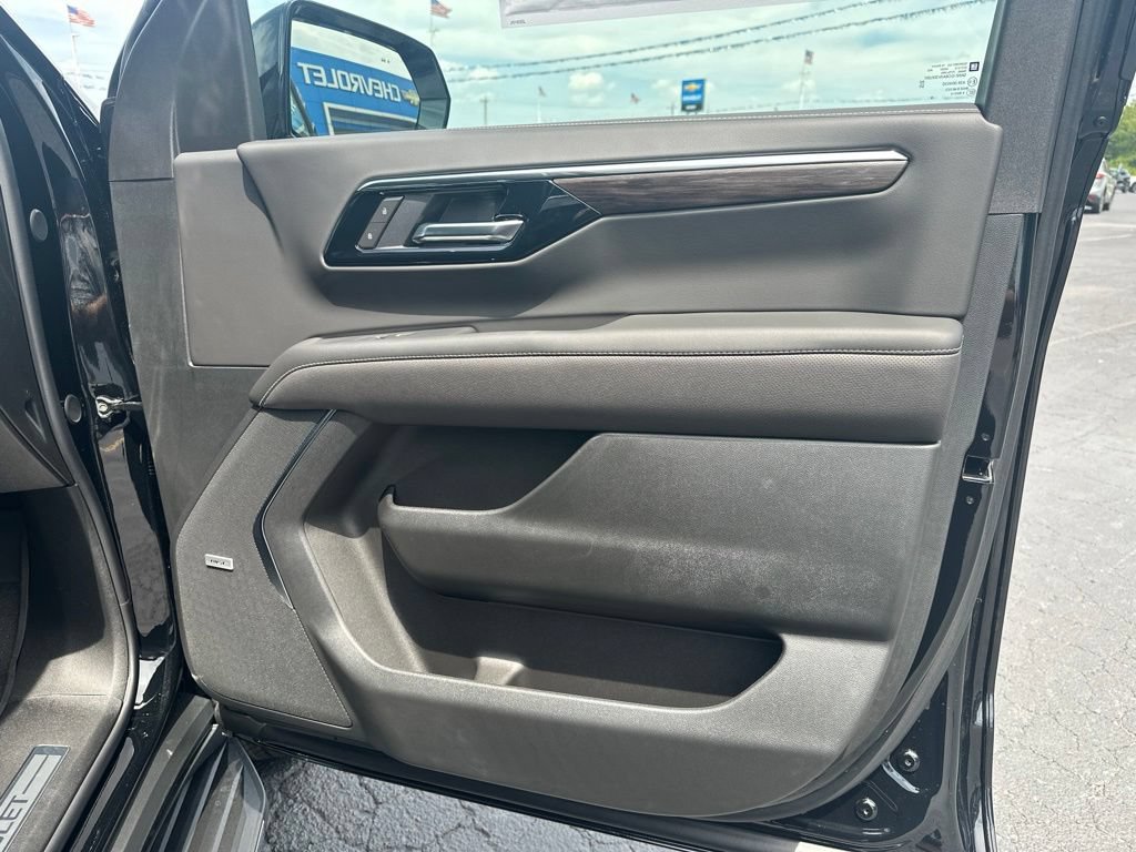 New 2026 Chevrolet Tahoe Premier AWD/4WD image 14