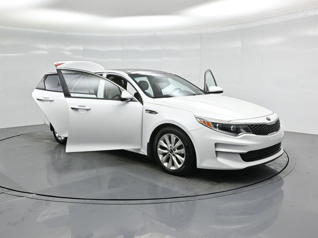 Used 2016 Kia Optima EX w/ Premium Package image 29