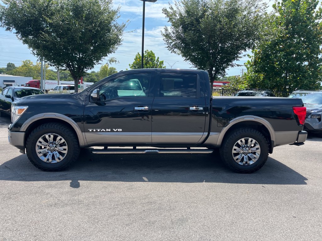 Used 2019 Nissan Titan Platinum Reserve AWD/4WD image 5