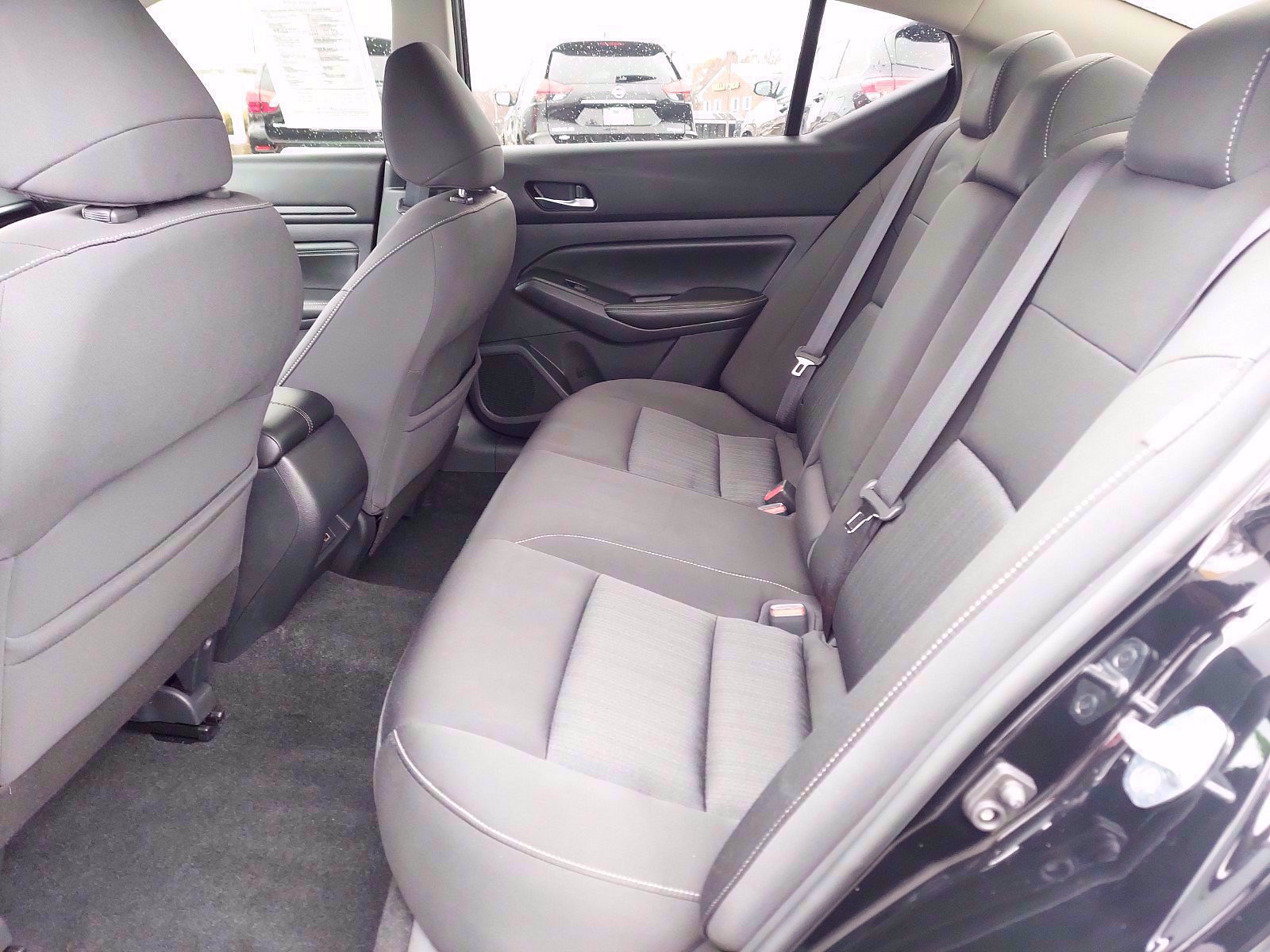 Used 2019 Nissan Altima 2.5 S FWD image 11