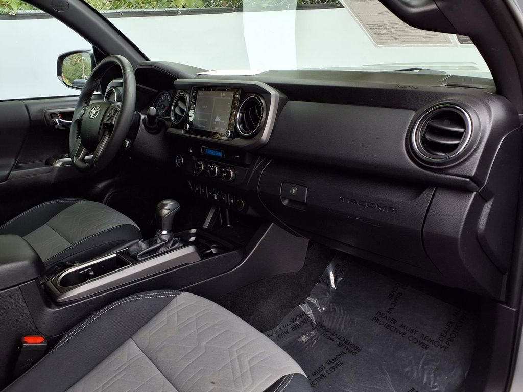 Used 2021 Toyota Tacoma TRD Sport w/ Technology Package RWD image 23