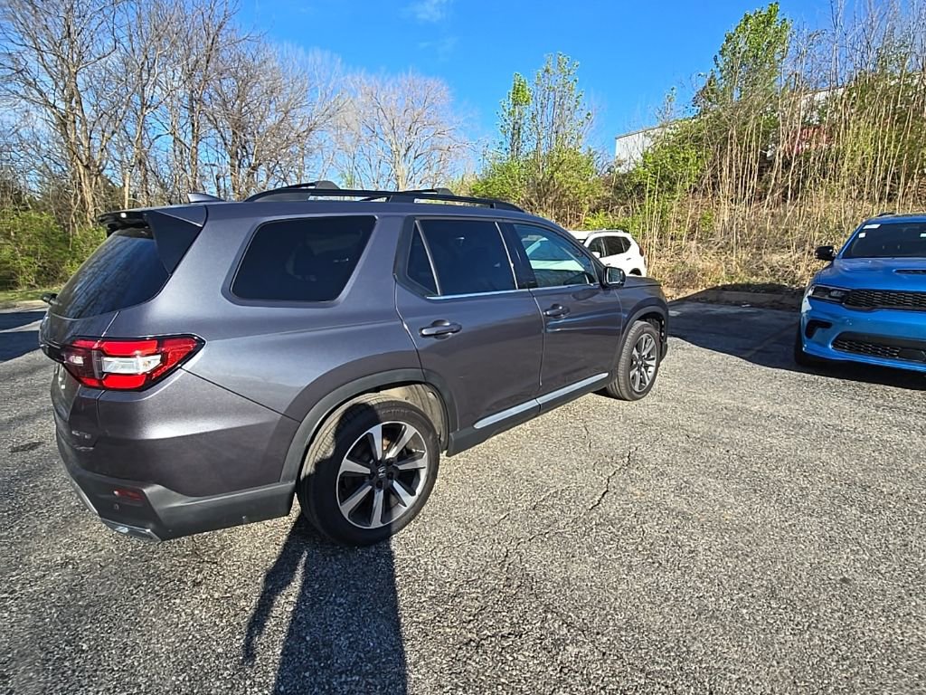 Used 2024 Honda Pilot Elite image 8