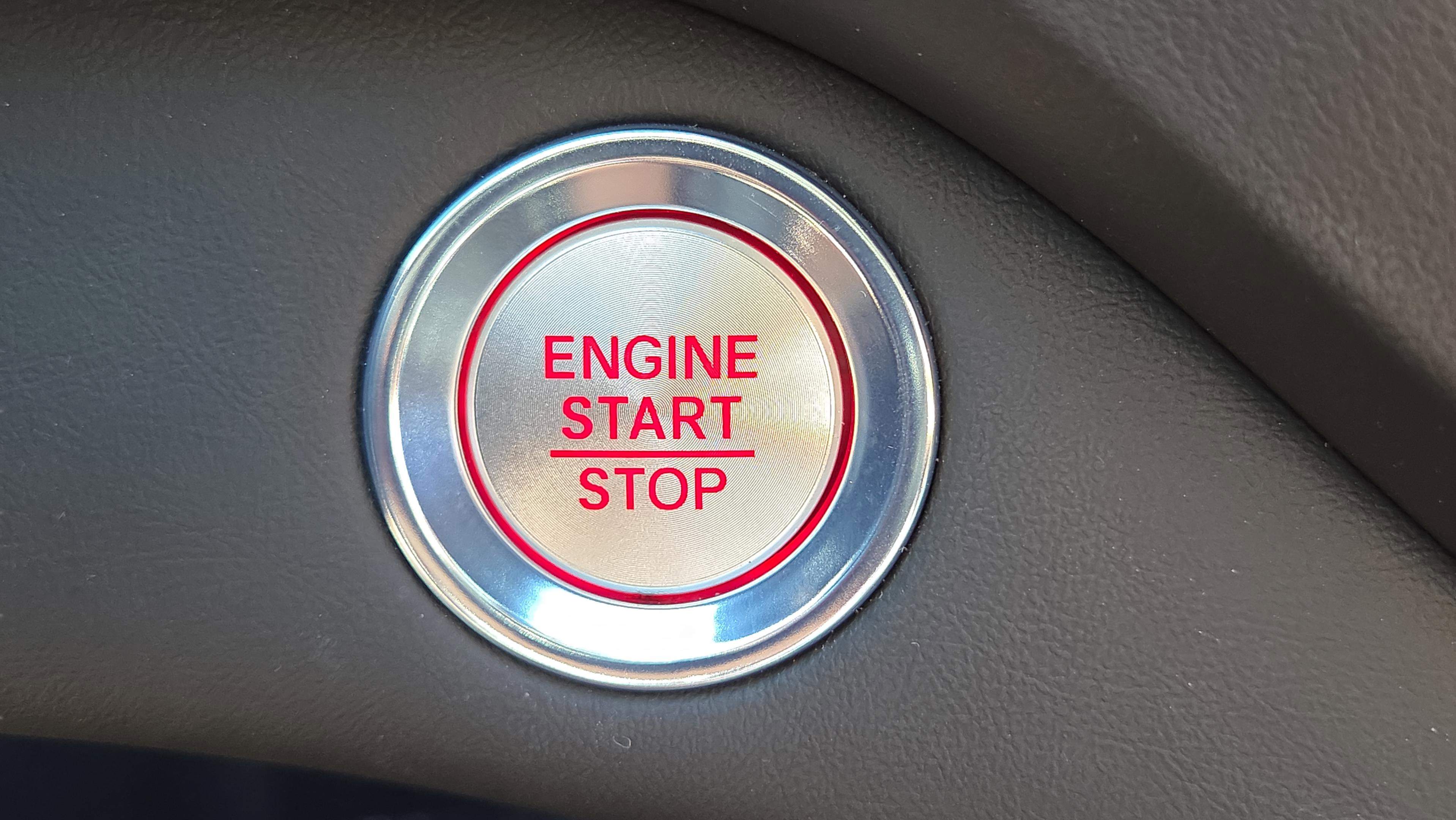 Used 2025 Acura RDX SH-AWD w/ Technology Package image 41