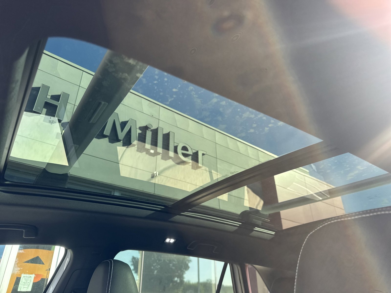 New 2026 Volkswagen Atlas Cross Sport SEL R-Line image 18