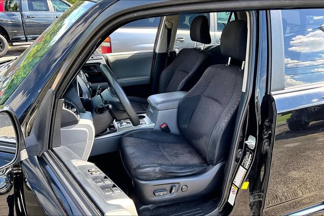 Used 2013 Toyota 4Runner SR5 w/ Convenience Pkg RWD image 17