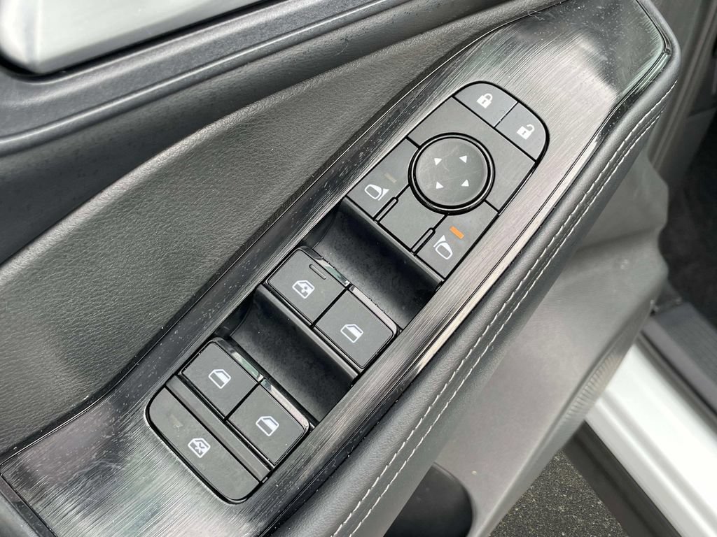 Used 2026 Nissan Rogue SV FWD image 18
