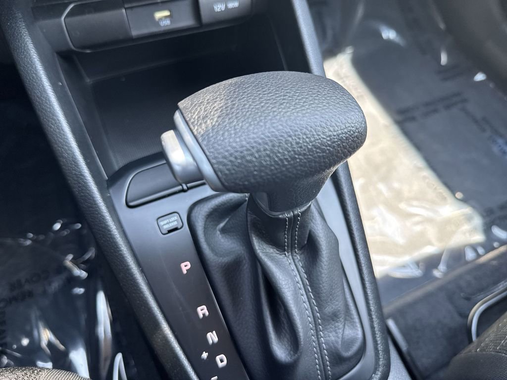 Used 2023 Kia Rio S image 18