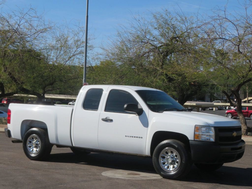 Used 2013 Chevrolet Silverado 1500 W/T image 4