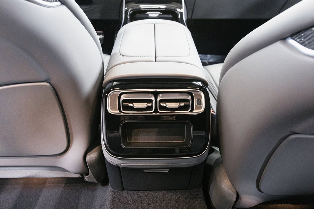 Used 2025 Mercedes-Benz S 63 AMG S image 29