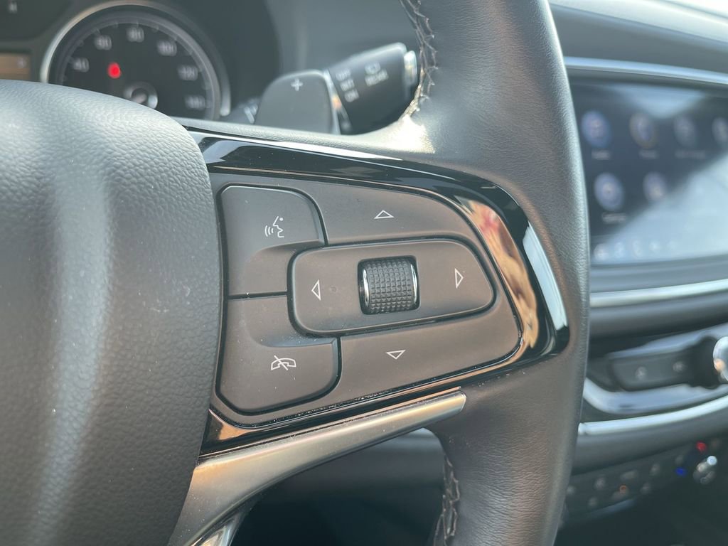 Used 2024 Buick Enclave Essence w/ Experience Buick Package image 21