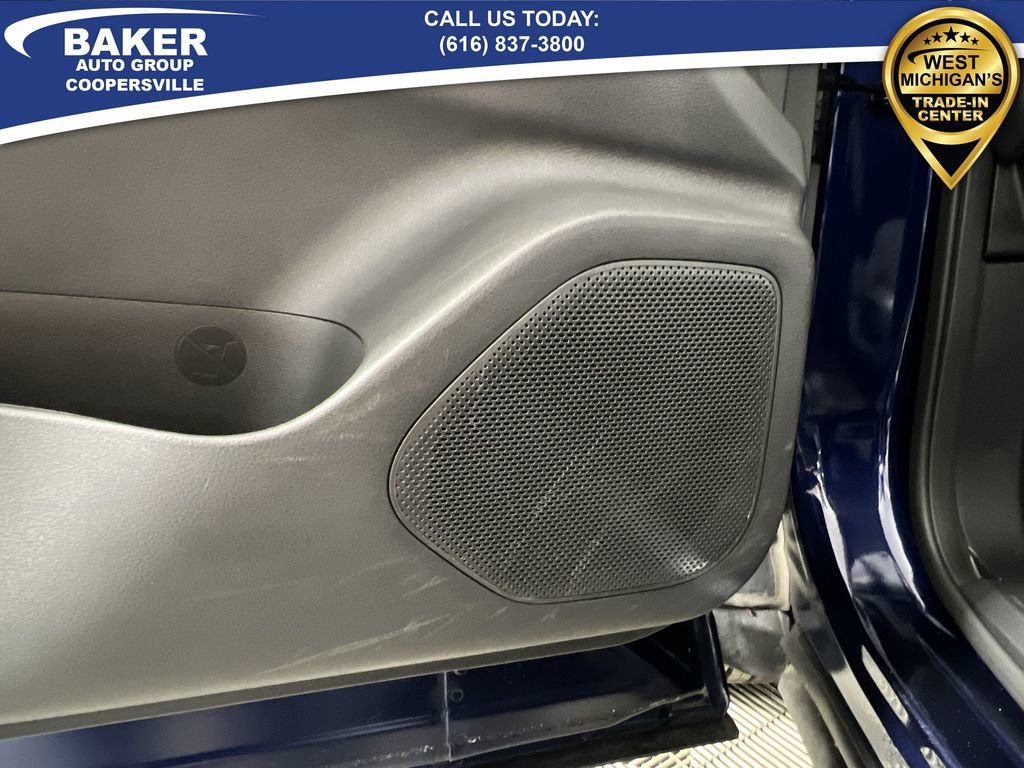 Used 2024 Nissan Rogue SV image 23