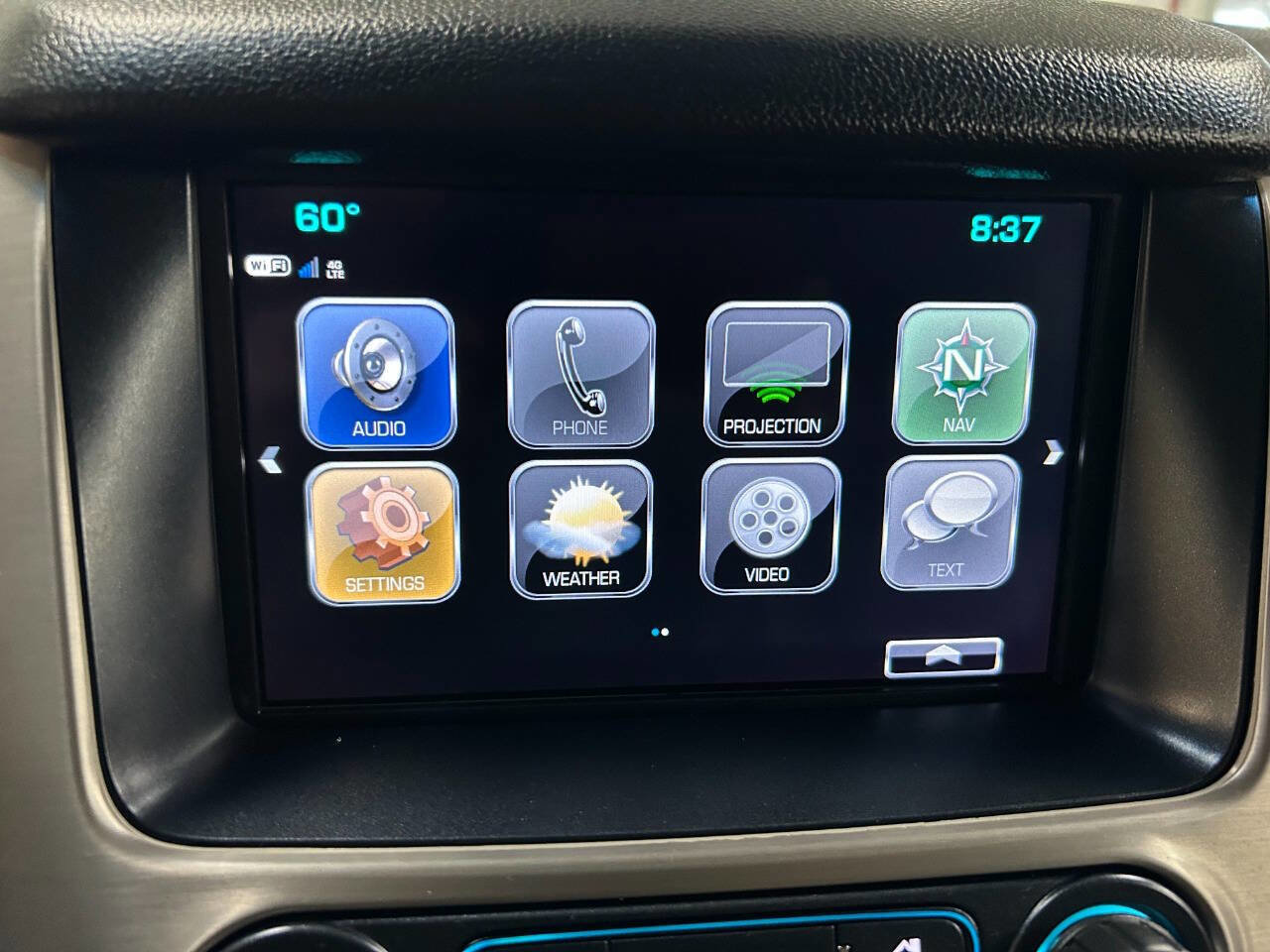 Used 2017 GMC Yukon XL Denali w/ Open Road Package image 23