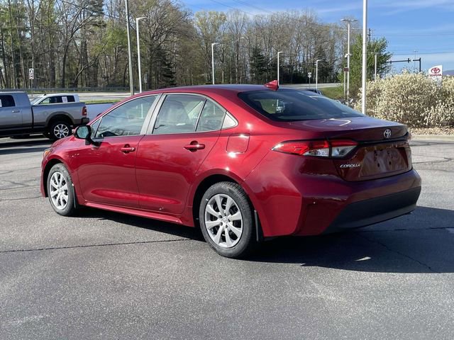 Used 2025 Toyota Corolla LE FWD image 3