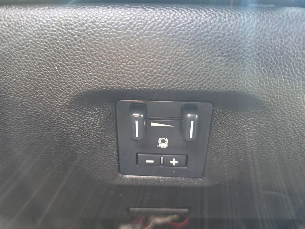 Used 2009 Chevrolet Silverado 2500 W/T AWD/4WD image 18