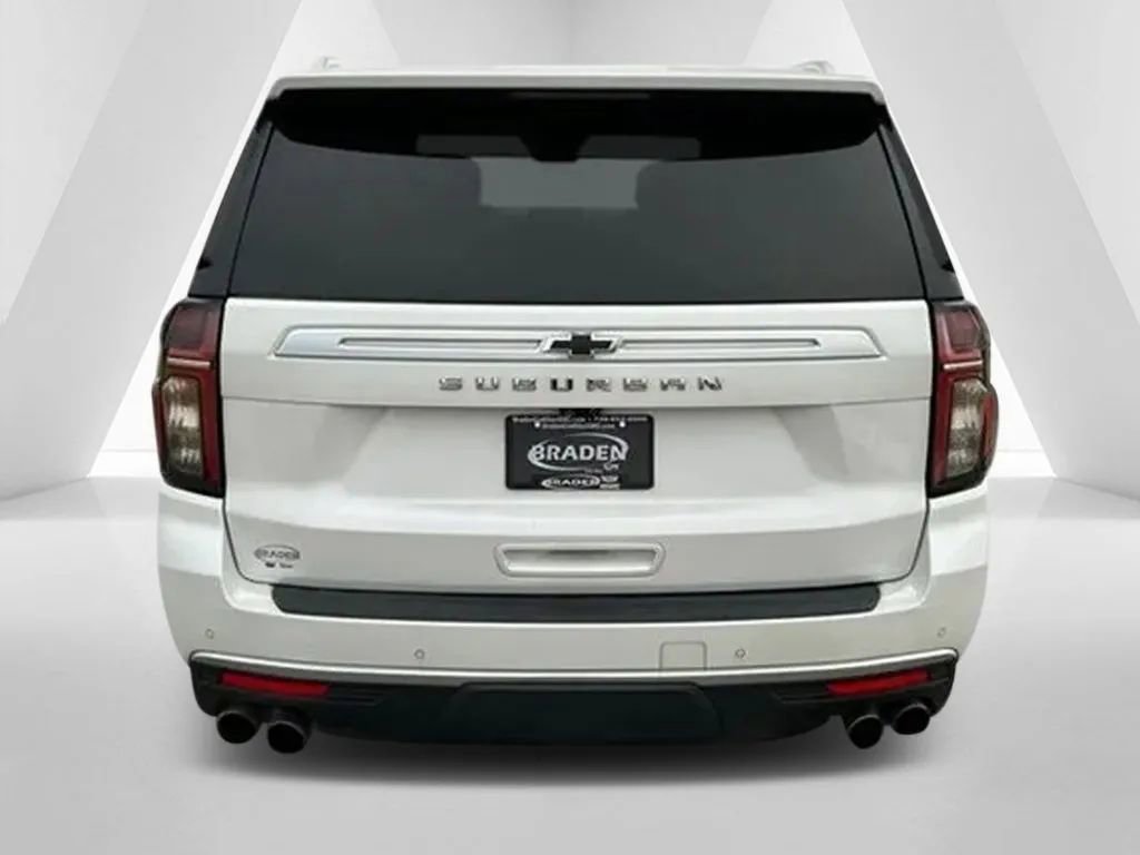 Used 2023 Chevrolet Suburban High Country image 6