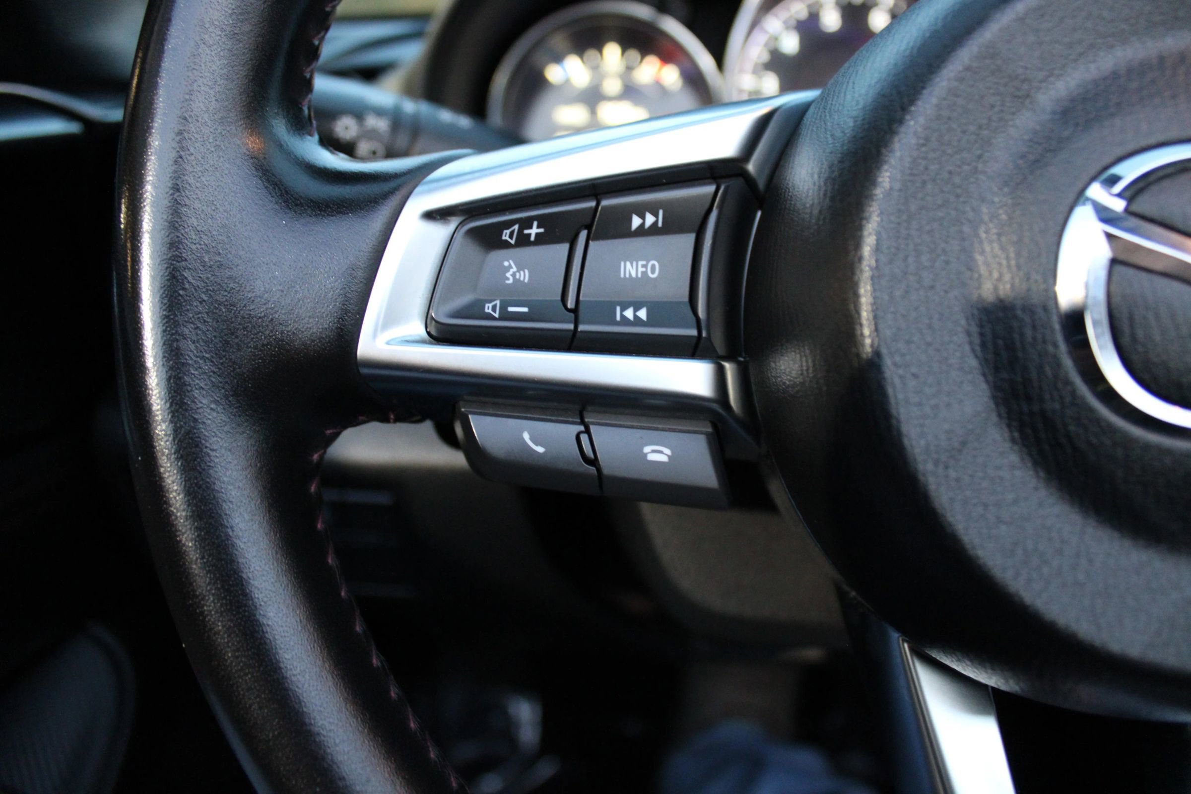 Used 2017 MAZDA MX-5 Miata RF Club image 10