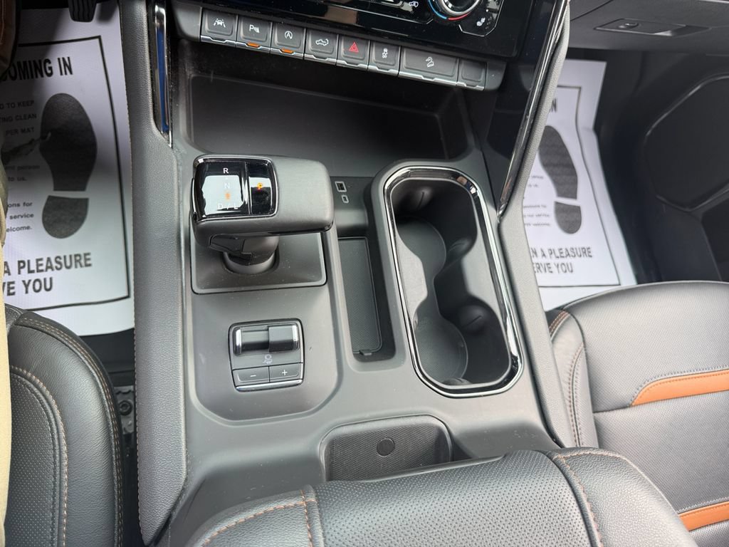 Certified 2024 GMC Sierra 1500 AT4 w/ Technology Package AWD/4WD image 21