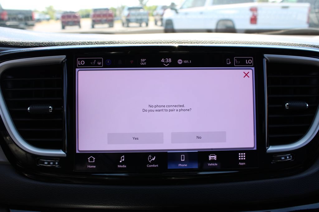 Used 2025 Chrysler Pacifica Select FWD image 49