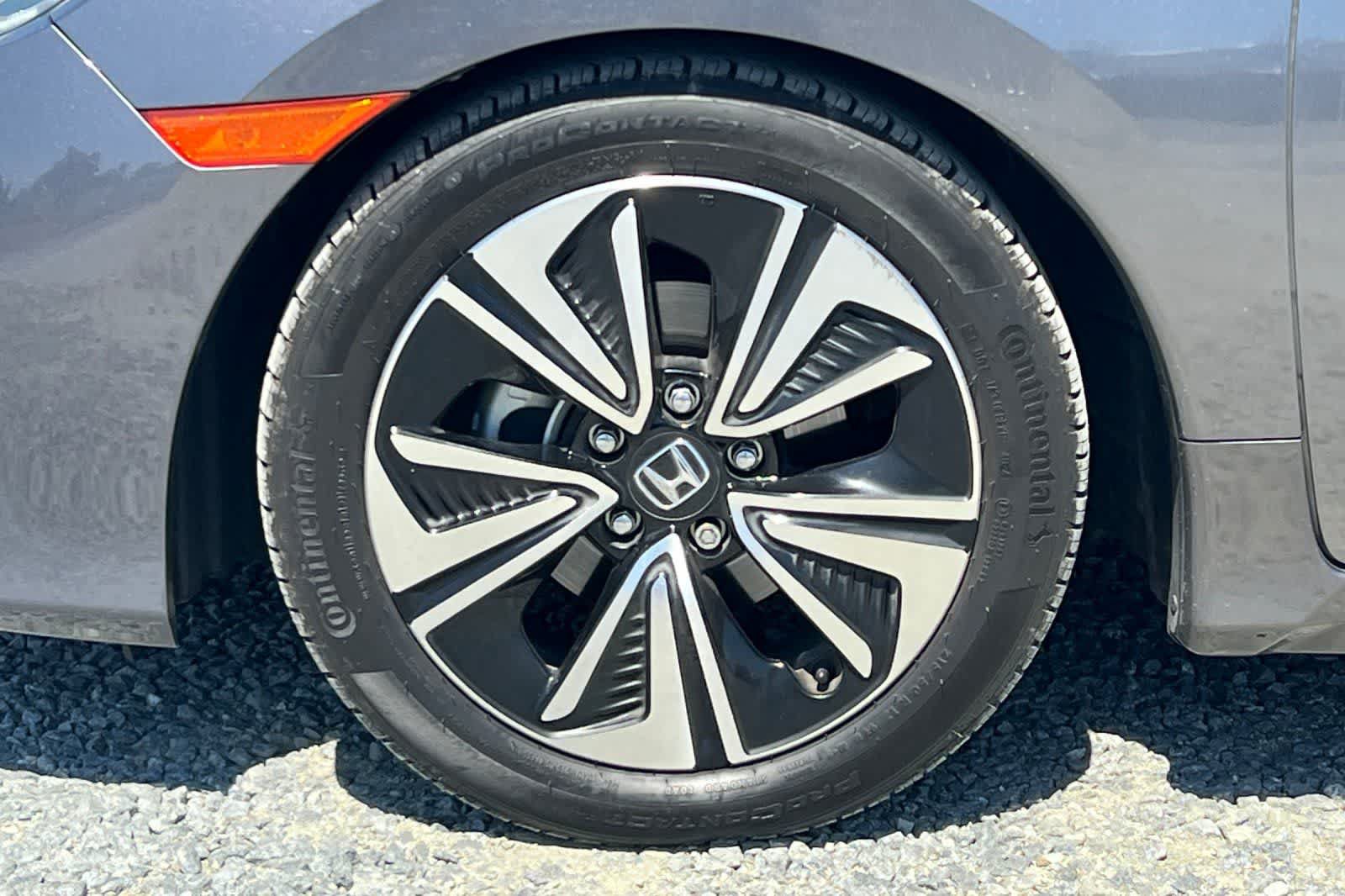 Used 2018 Honda Civic EX-T image 12