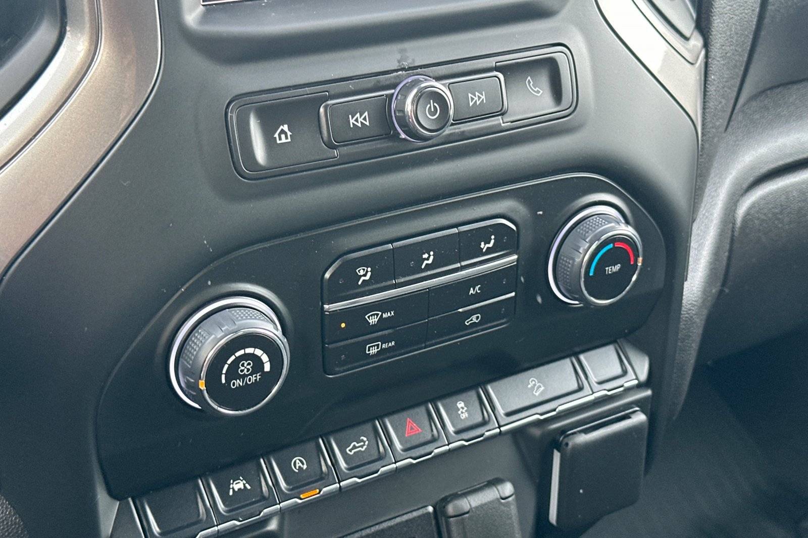 Used 2024 Chevrolet Silverado 1500 Custom Trail Boss image 19