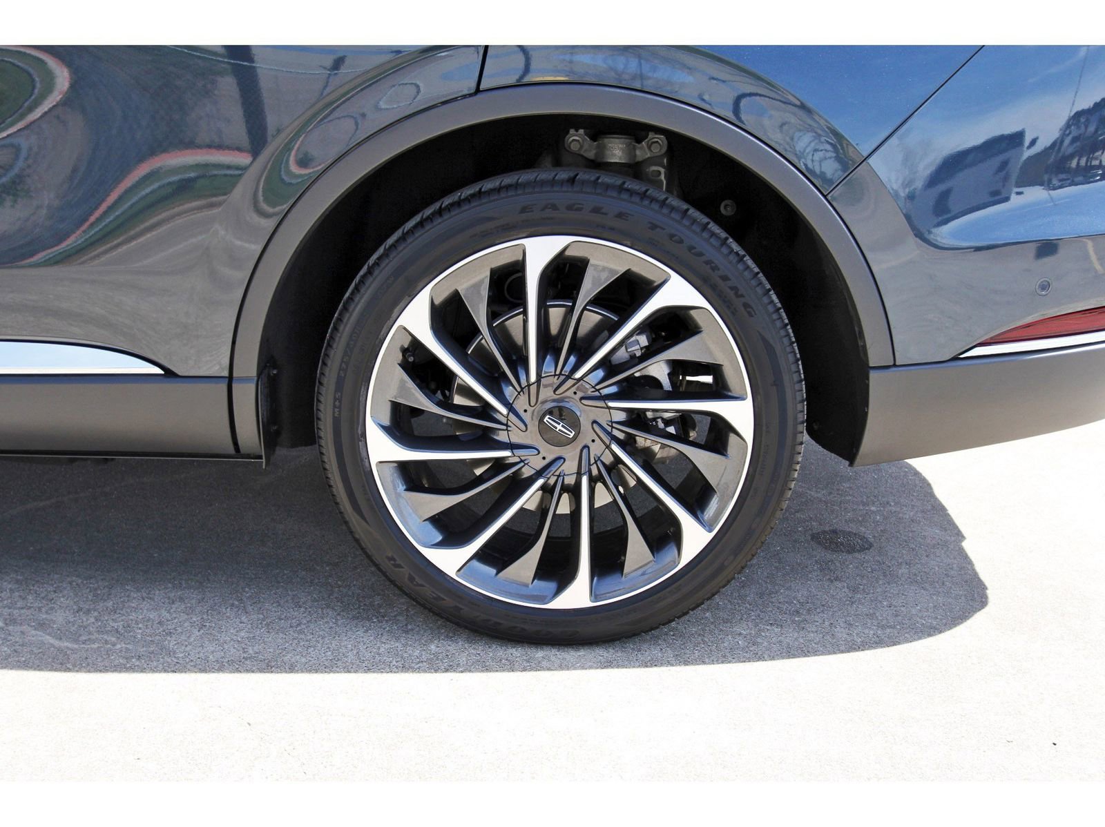 Used 2023 Lincoln Aviator Reserve w/ Equipment Group 201A image 30