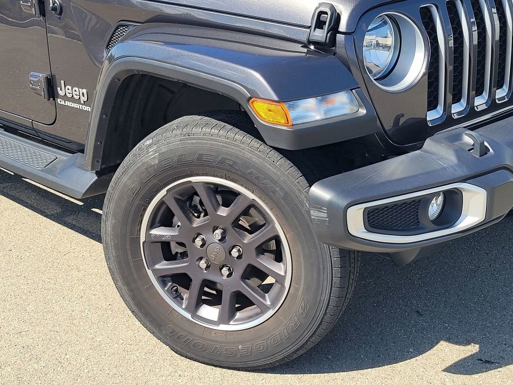 Used 2022 Jeep Gladiator Overland w/ Trailer Tow Package AWD/4WD image 9