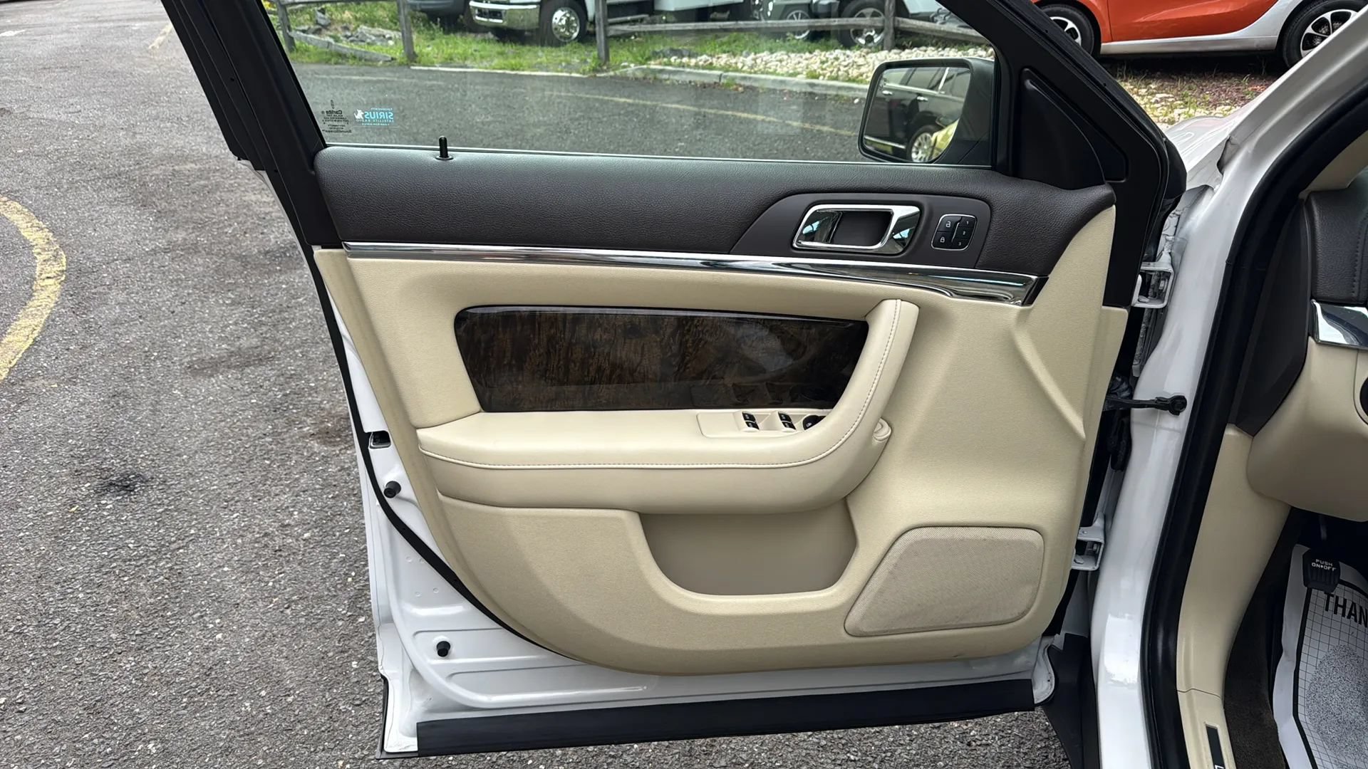 Used 2014 Lincoln MKS AWD w/ Equipment Group 101A image 13