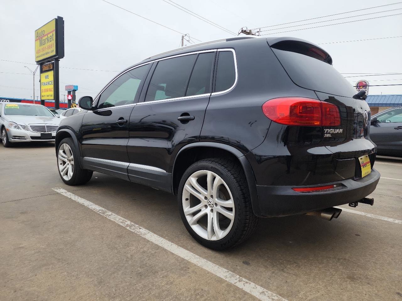 Used 2016 Volkswagen Tiguan SEL FWD image 7