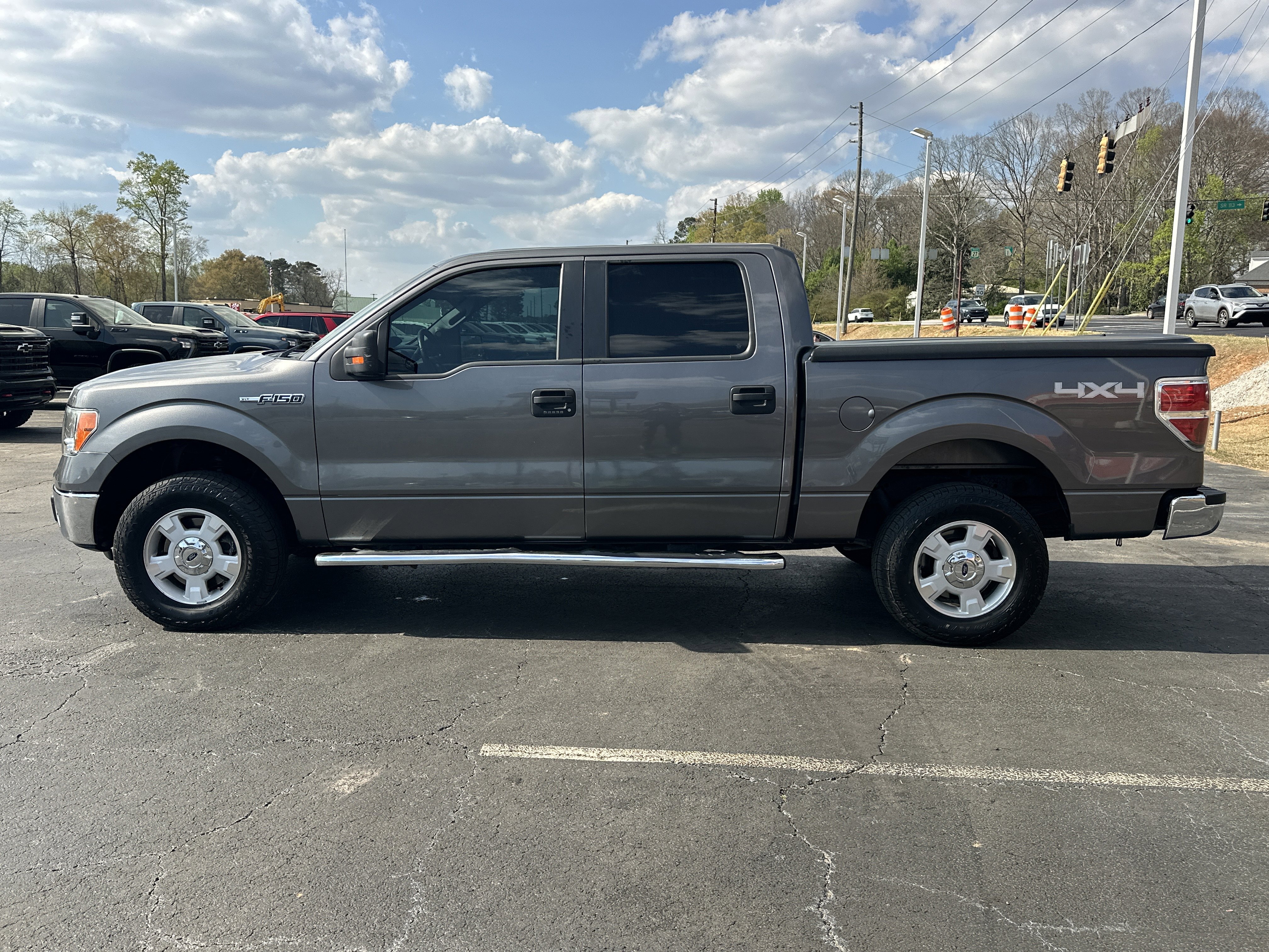 Used 2013 Ford F150 XLT w/ Mid Equipment Group image 5