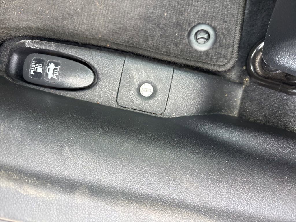 Used 2014 Honda Civic Hybrid image 10