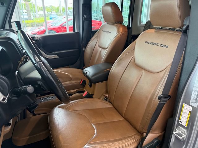 Used 2017 Jeep Wrangler Unlimited Rubicon w/ Connectivity Group AWD/4WD image 6