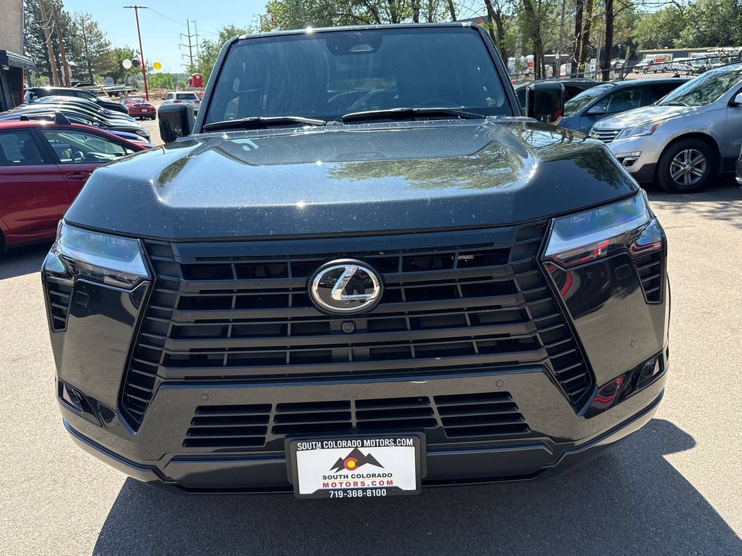 Used 2026 Lexus GX 550 w/ Accessory Package (2T) AWD/4WD image 2