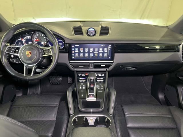 Used 2023 Porsche Cayenne w/ Premium Package image 26