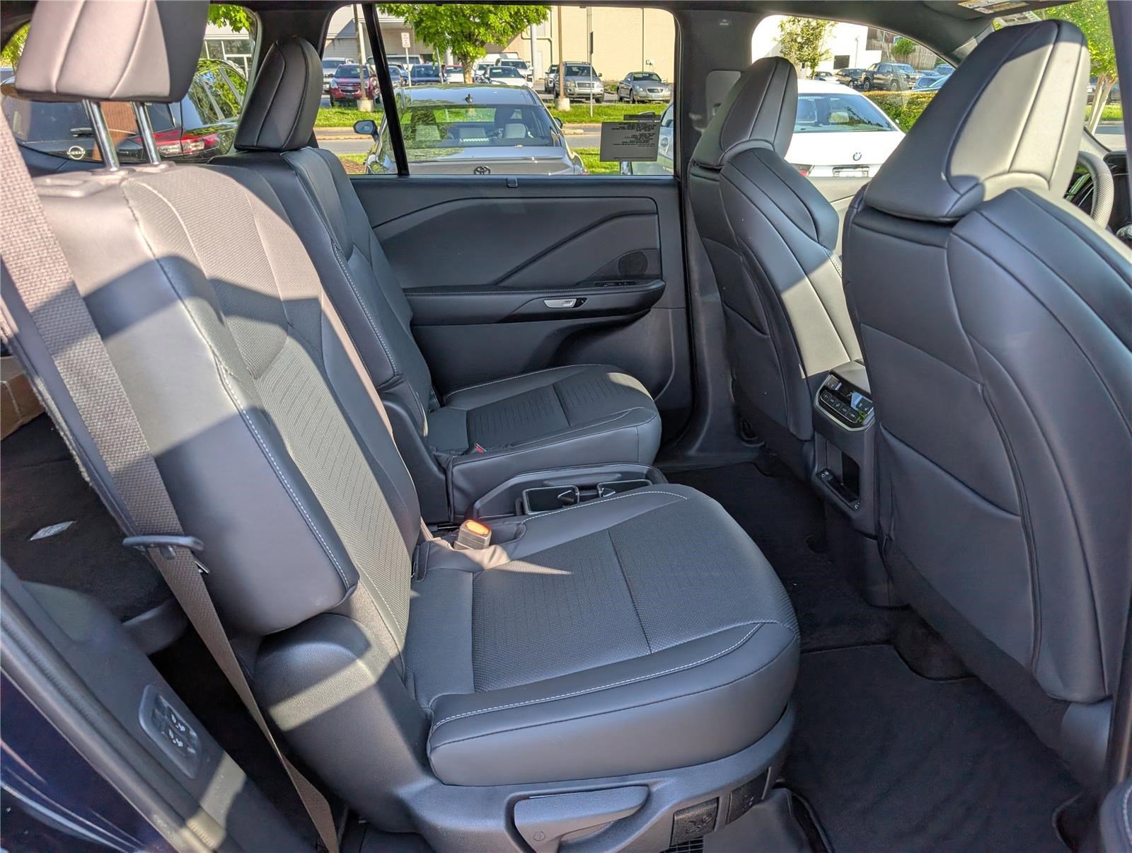 New 2026 Lexus TX 500h AWD image 9