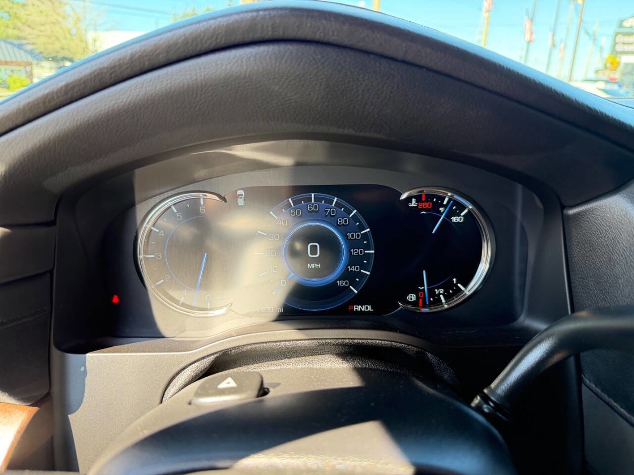 Used 2017 Cadillac Escalade ESV Luxury image 39