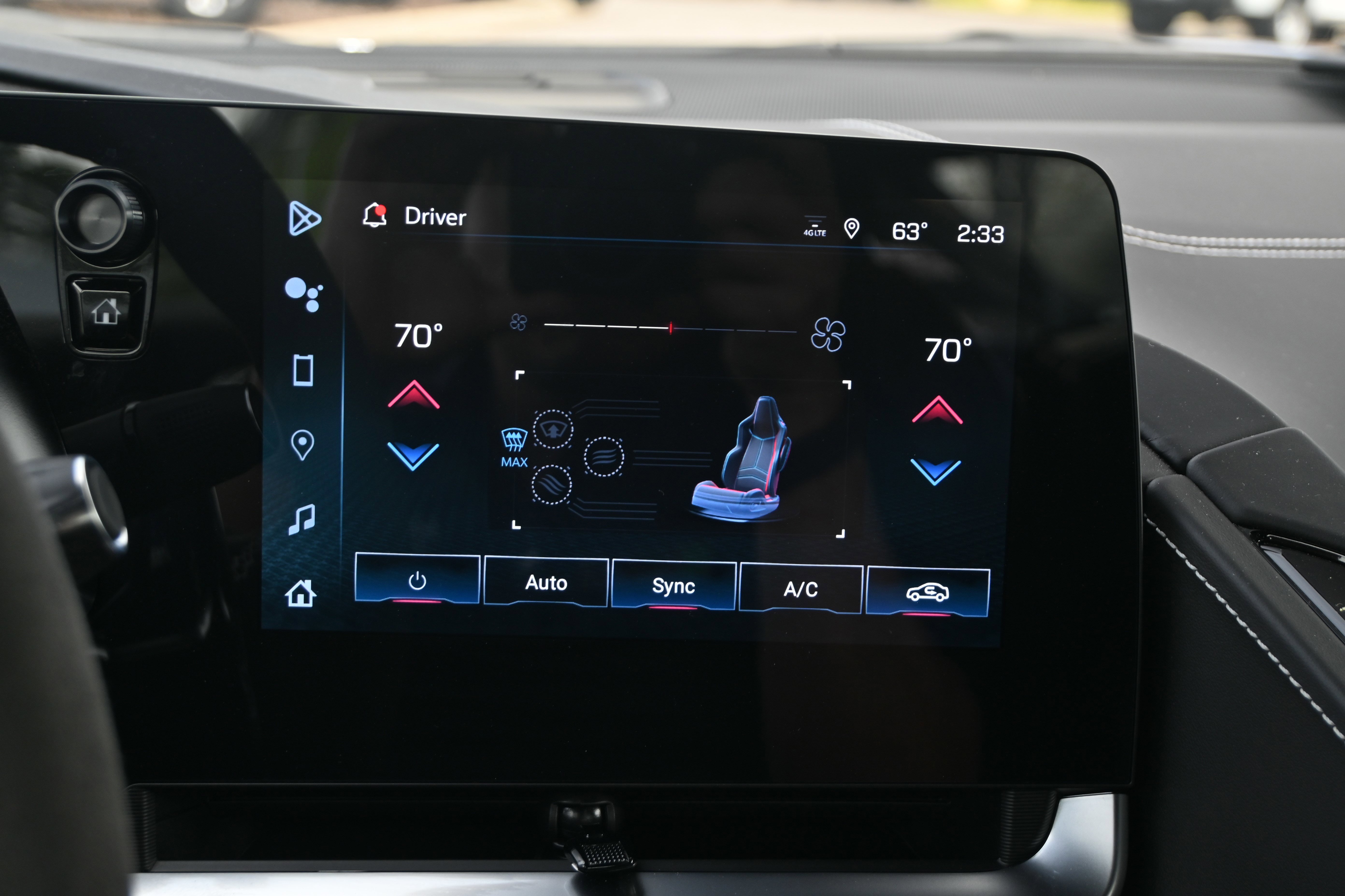 Used 2025 Chevrolet Corvette Stingray Premium Cpe w/ Z51 Performance Package image 23