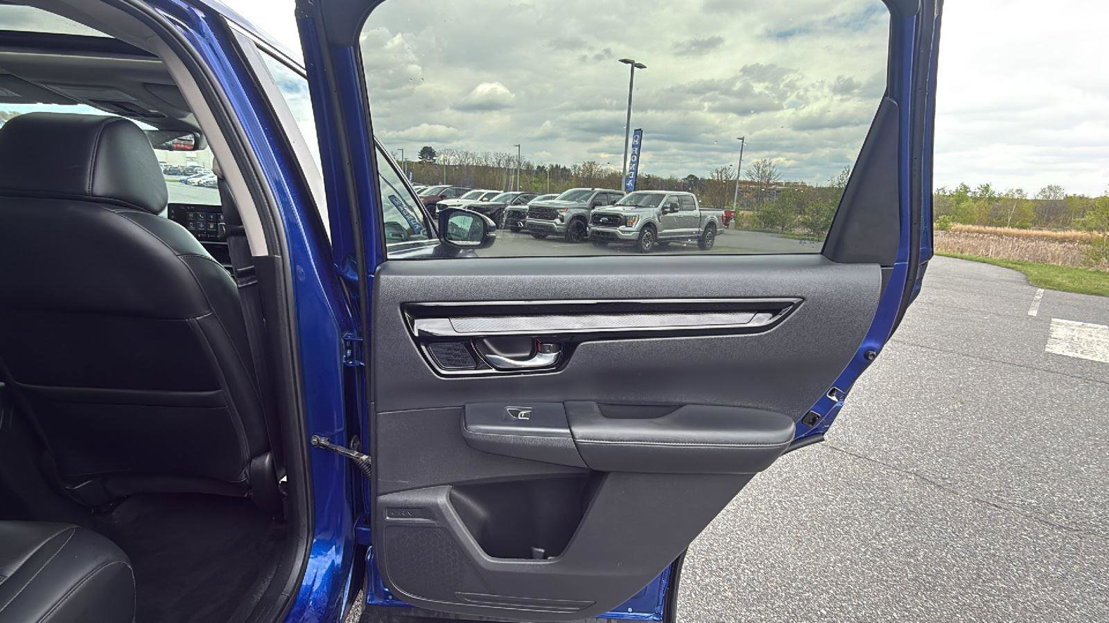 Used 2023 Honda CR-V EX-L image 17