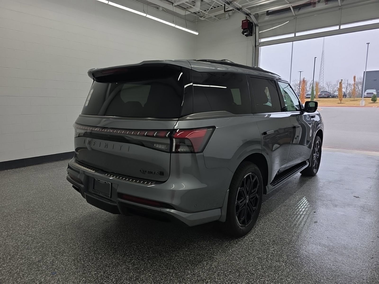 New 2026 INFINITI QX80 4WD image 5