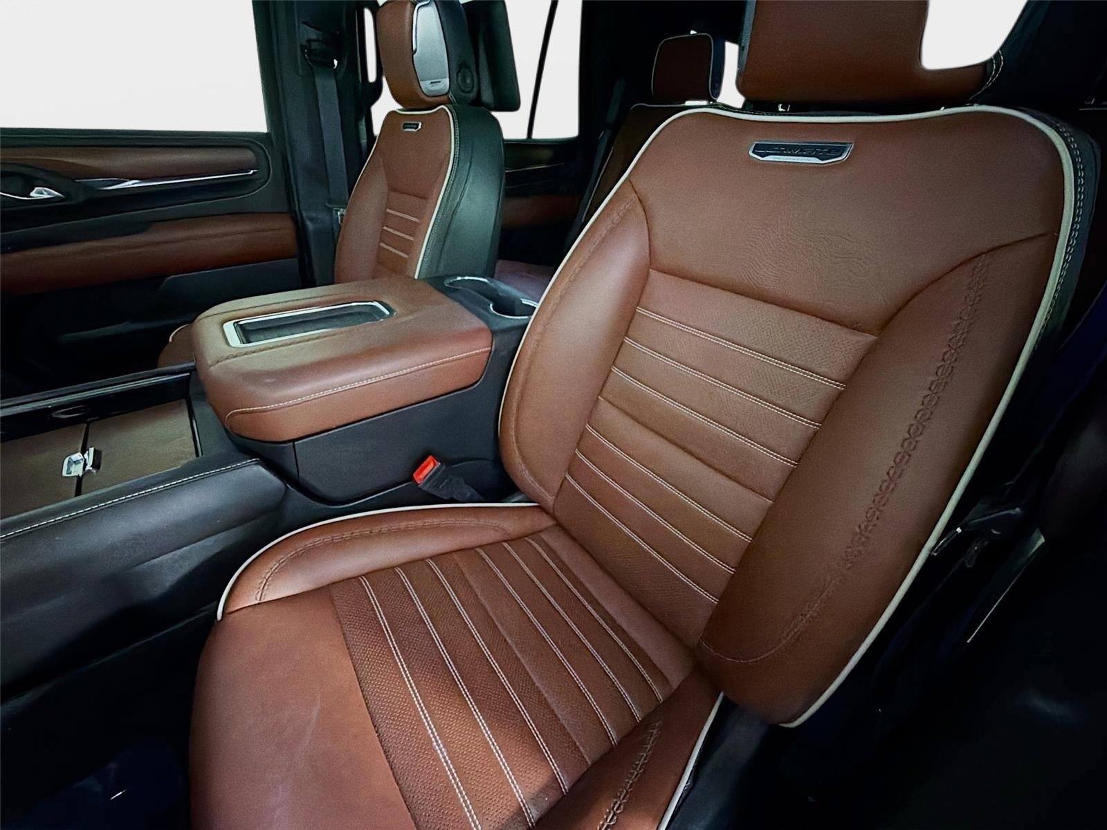 Certified 2023 GMC Yukon Denali Ultimate AWD/4WD image 11