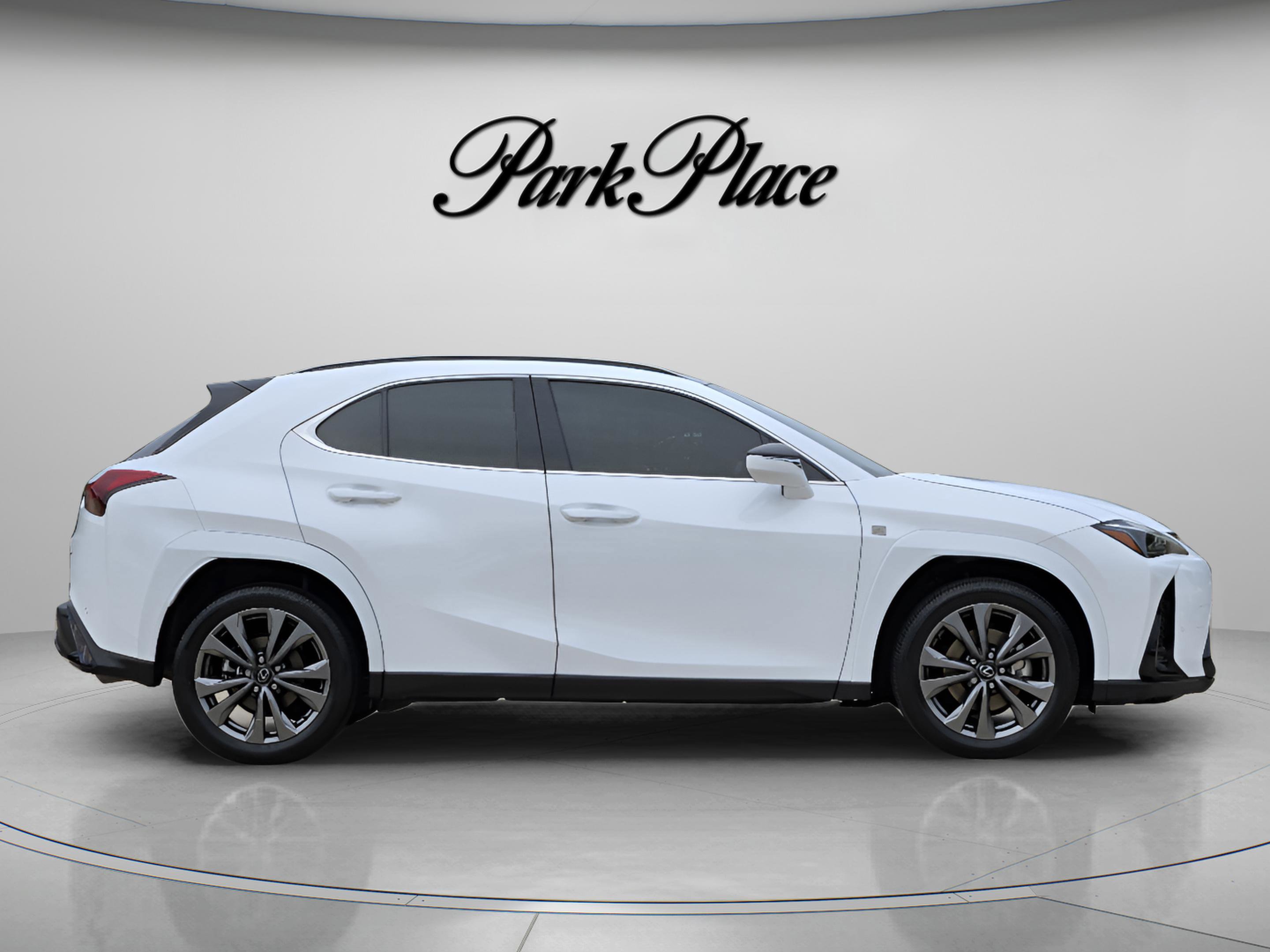 Used 2025 Lexus UX 300h FWD w/ Accessory Package (Z1) image 6