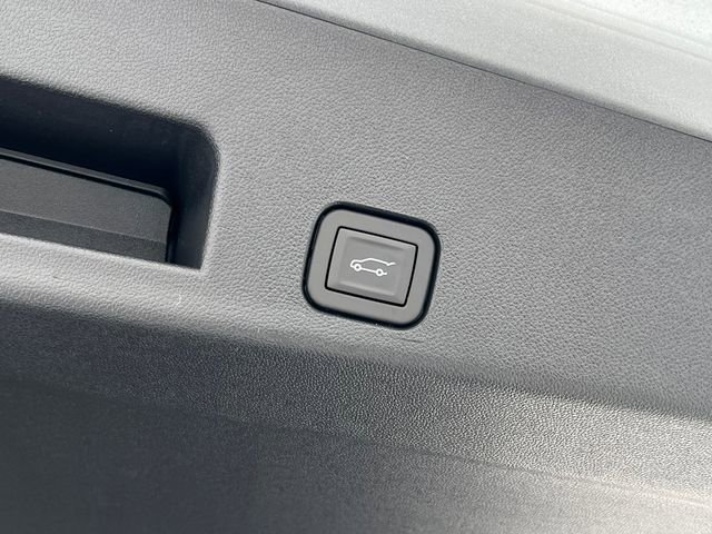 New 2026 Chevrolet Traverse LT w/ LPO, Floor Liner Package image 34