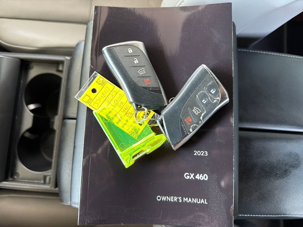 Used 2023 Lexus GX 460 w/ Black Line Special Edition image 38