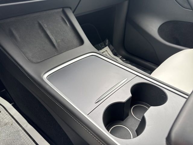 Used 2023 Tesla Model Y Long Range image 25