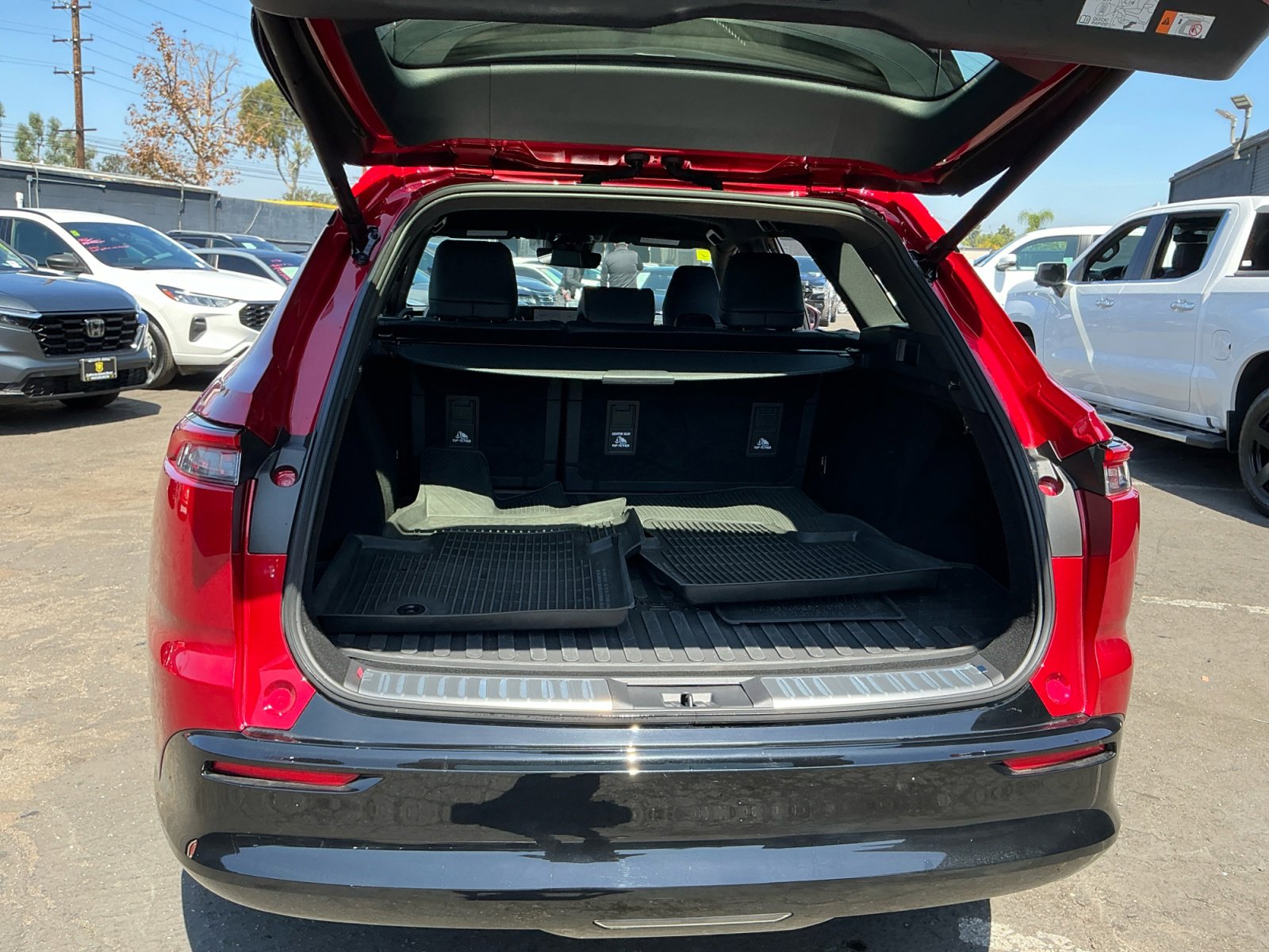 Used 2025 Toyota Crown Signia AWD/4WD image 25