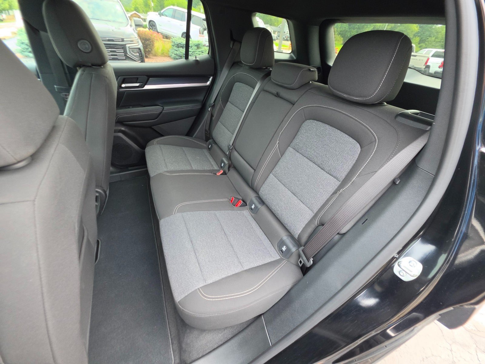 Used 2025 GMC Terrain Elevation w/ Technology Package II AWD/4WD image 22