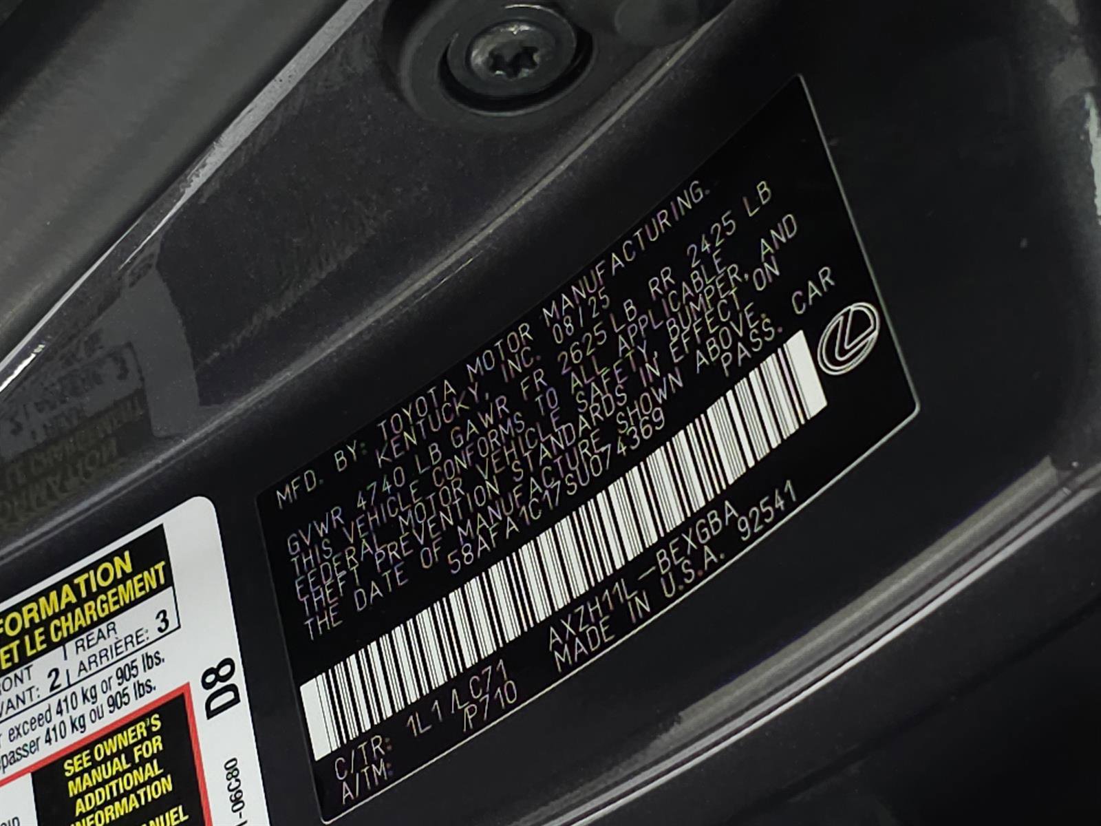 Used 2025 Lexus ES 300h Ultra Luxury image 39