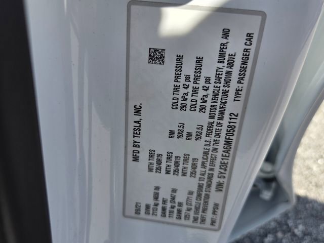 Used 2021 Tesla Model 3 Standard Range Plus image 19