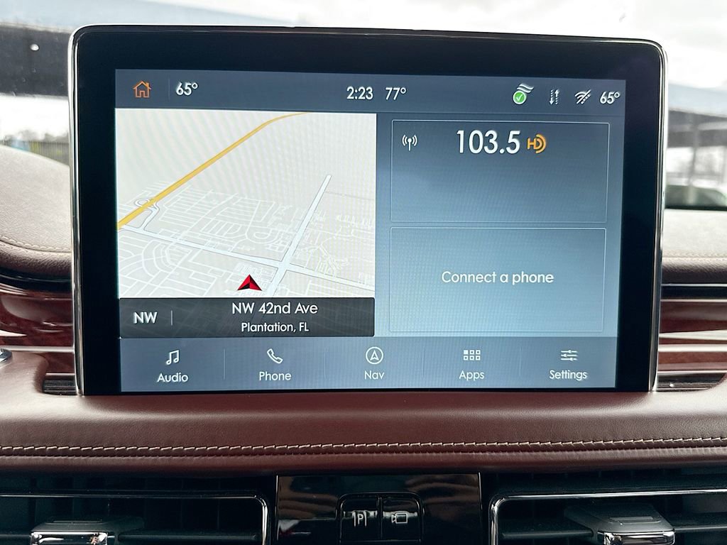 Used 2023 Lincoln Aviator Black Label w/ Jet Package image 16