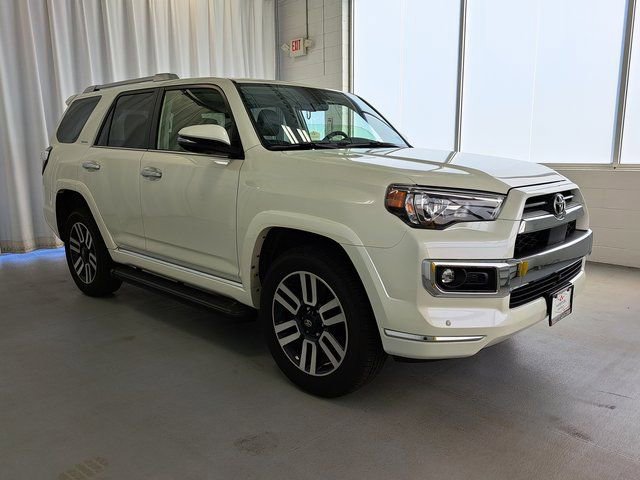 Used 2023 Toyota 4Runner Limited AWD/4WD image 4
