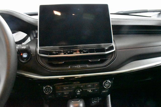 Used 2024 Jeep Compass Trailhawk image 21